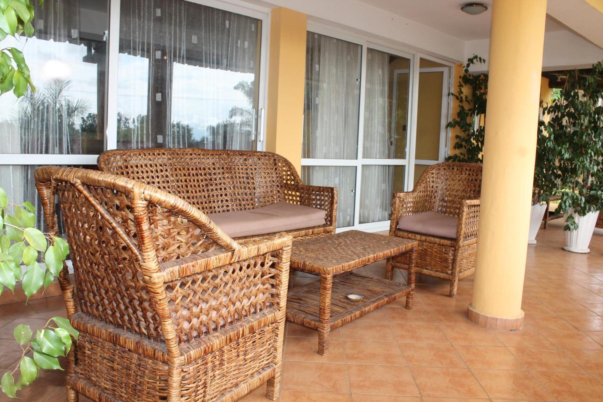 Aparthotel Jardin Tropical Bujumbura Exterior photo